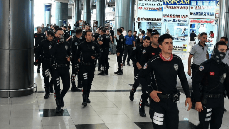 bıçaklı kavga